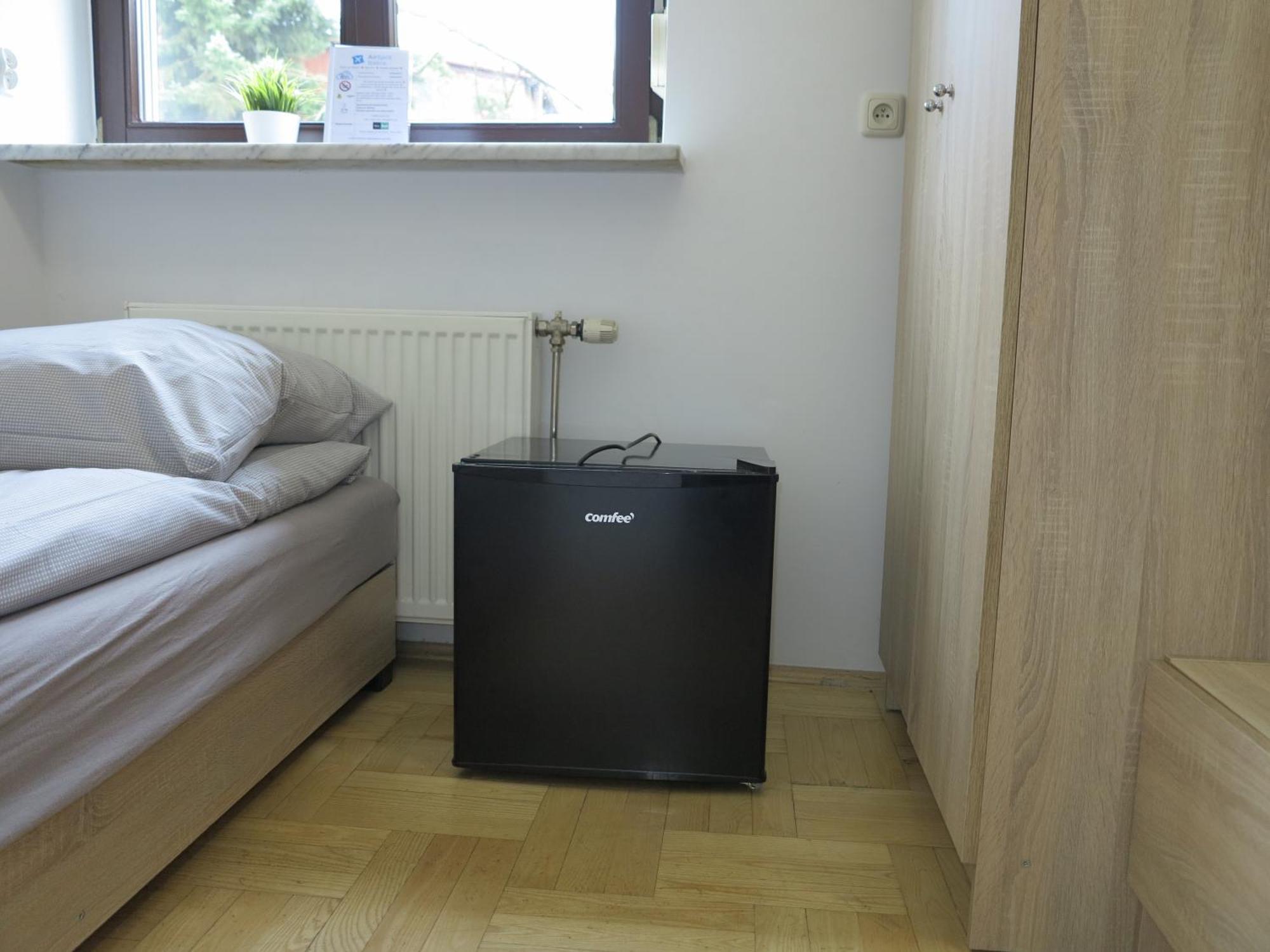 Aparthotel Airspot Balice à Cholerzyn Extérieur photo
